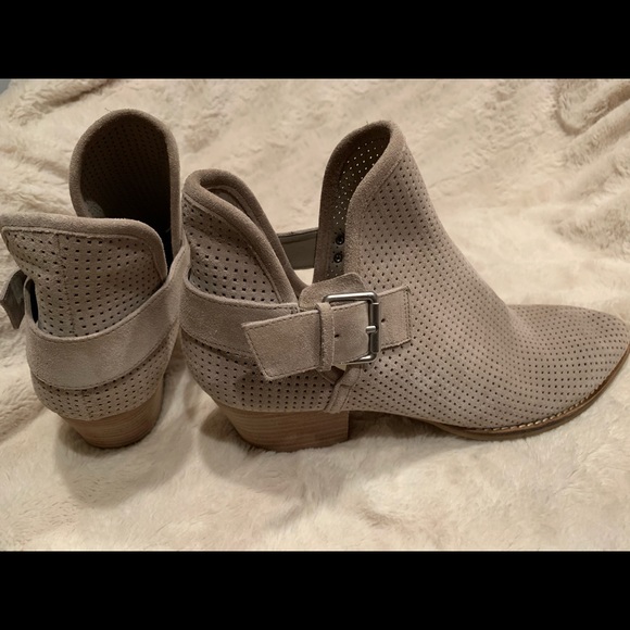 Dolce Vita Booties - Picture 3 of 4